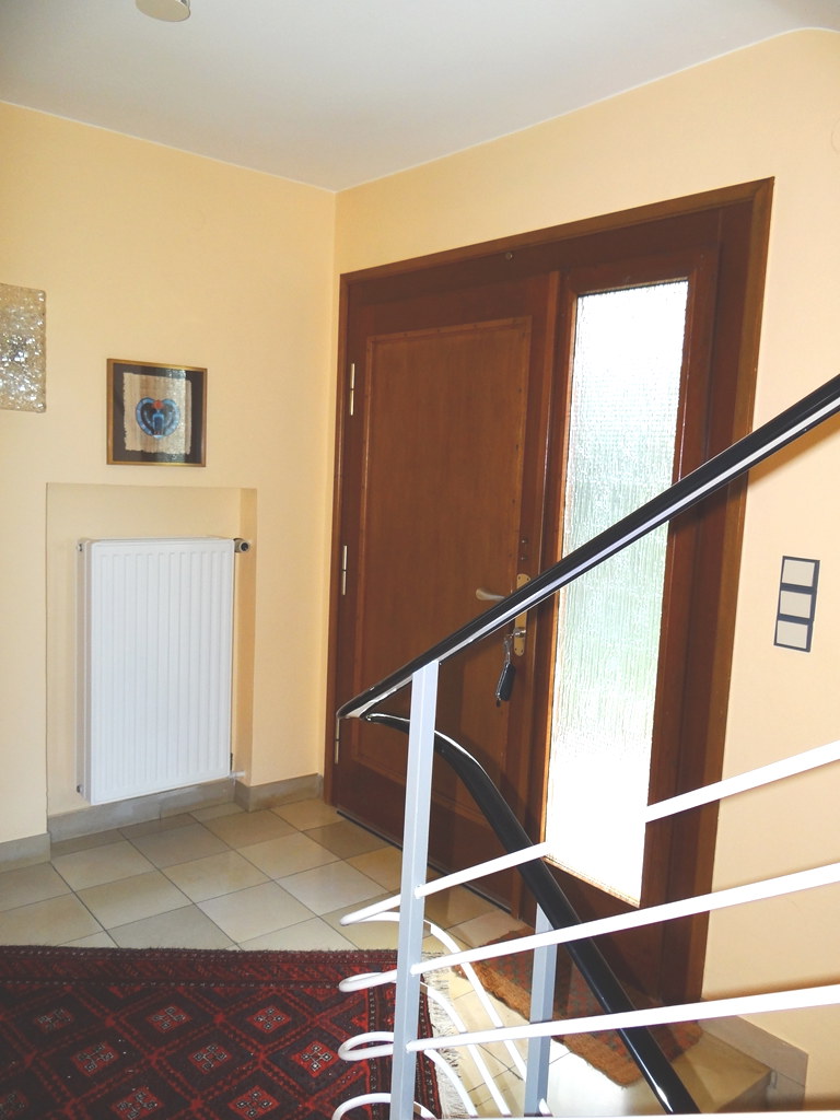Eingang Treppenhaus Zweifamilienhaus Alzey