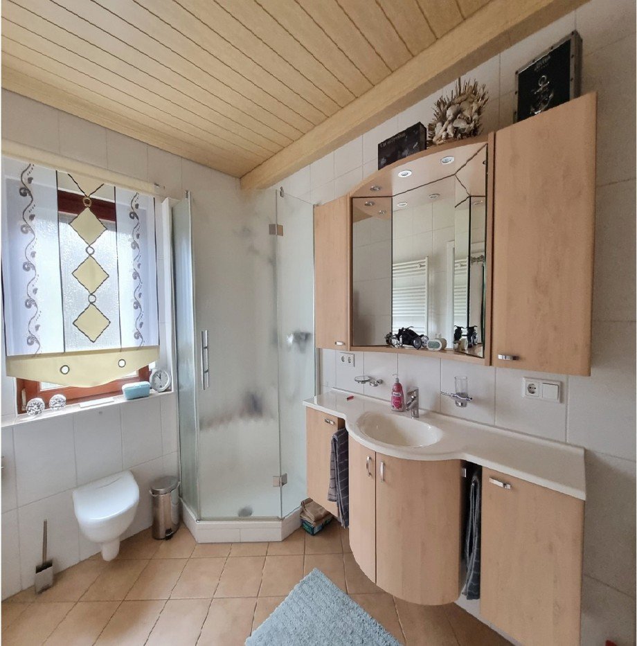 Tafeslicht Vollbad Einfamilienhaus Esselborn
