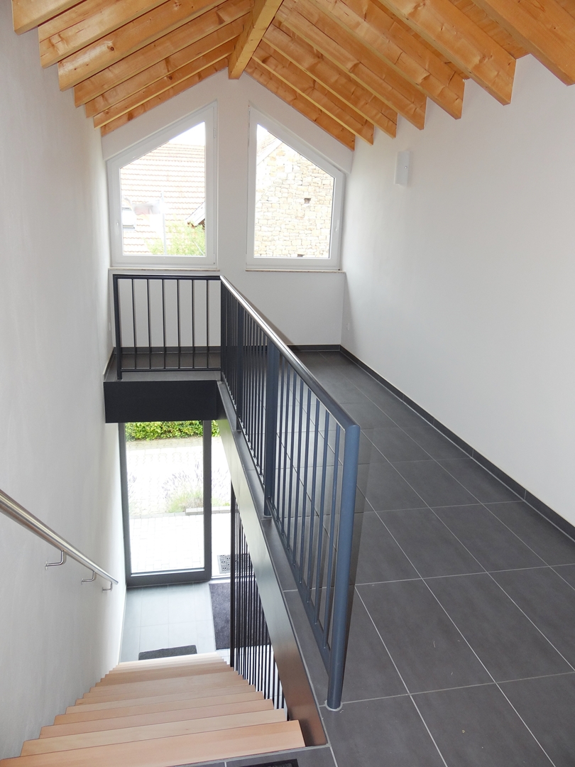 Treppenhaus Dachgeschosswohnung Offenheim
