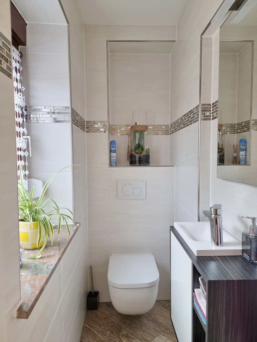 G�ste WC Einfamilienhaus Esselborn