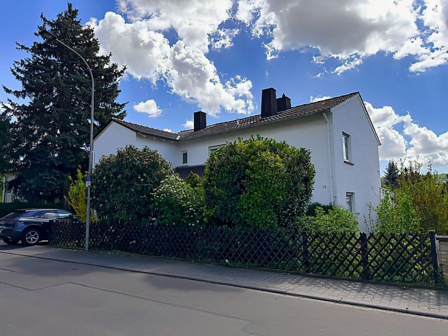 Haus - Stra�enansicht Zweifamilienhaus 
