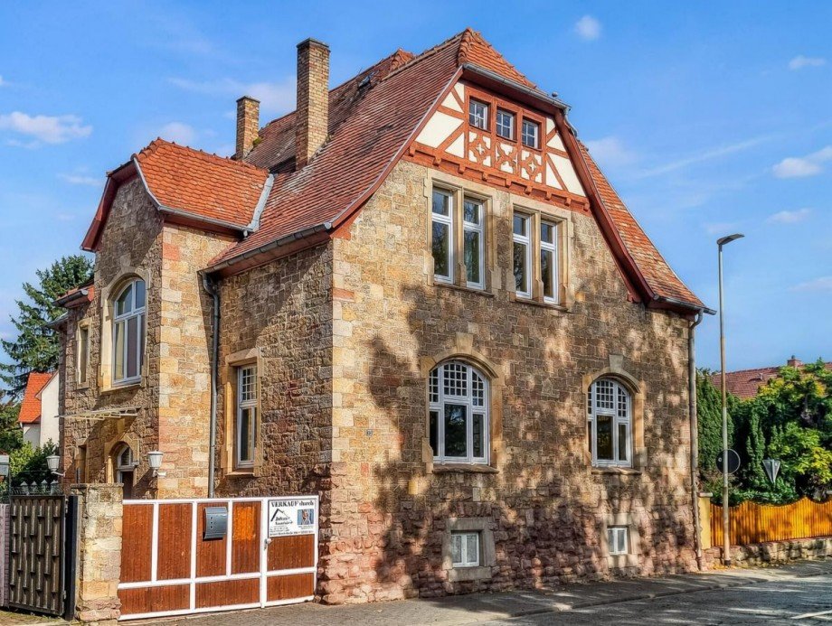 Stra�enansicht Villa Alzey
