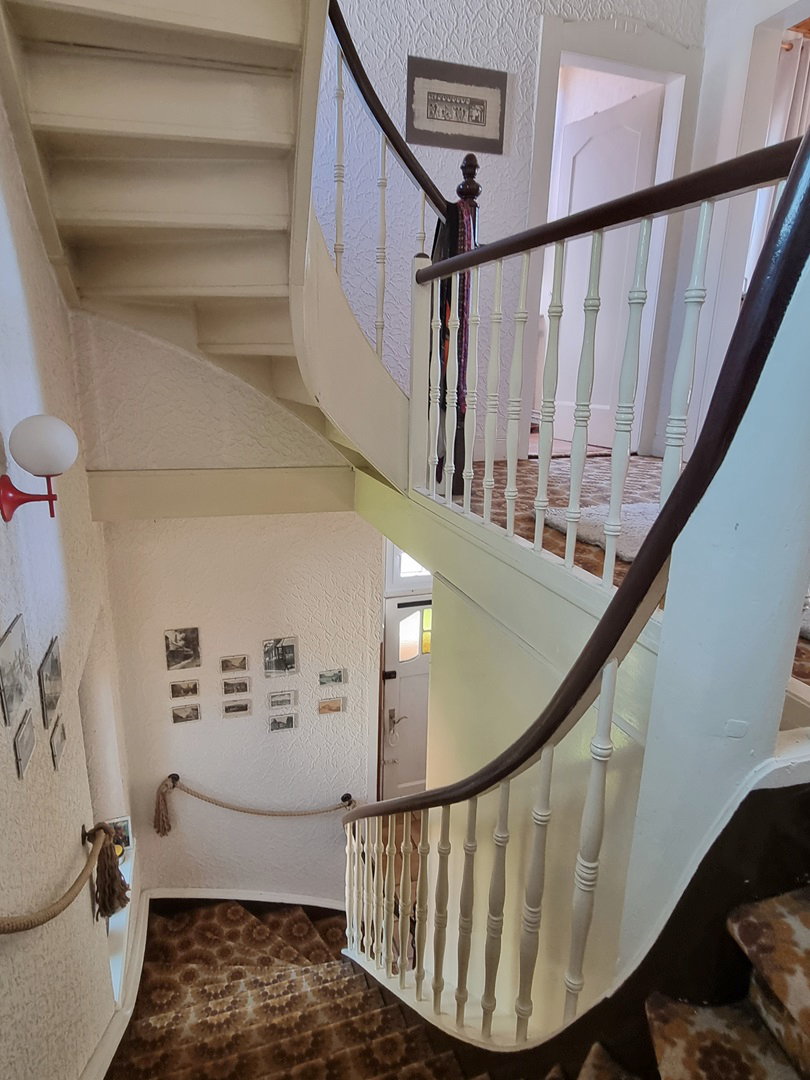 Vollholztreppe Einfamilienhaus Alzey