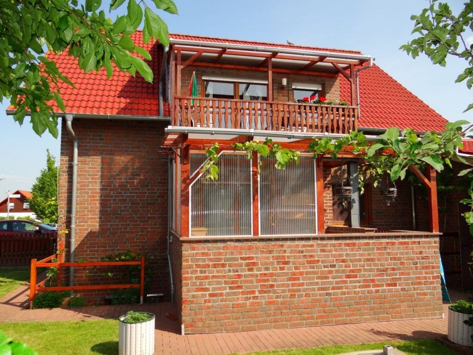 Haus S�dansicht Haus Flomborn