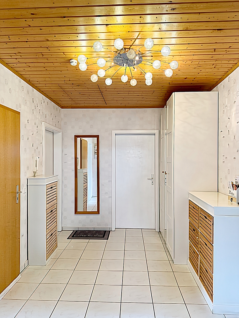 Flur Eingangsbereich Etagenwohnung Mauchenheim