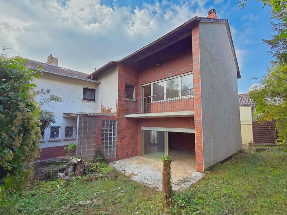 Haus Gartenansicht Einfamilienhaus Alzey