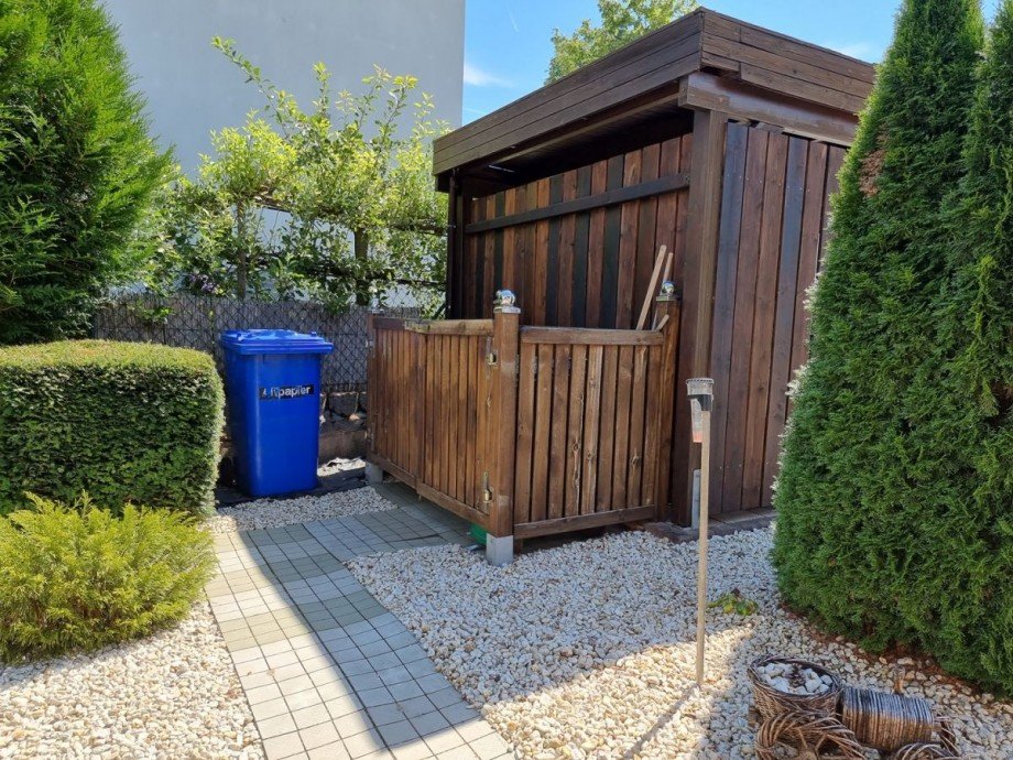M�lltonen Unterstellplatz Haus Albig