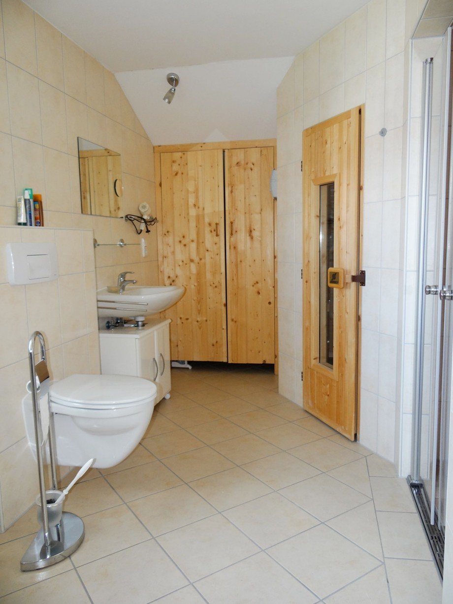 Sauna Fitnessraum im DG Einfamilienhaus Alzey