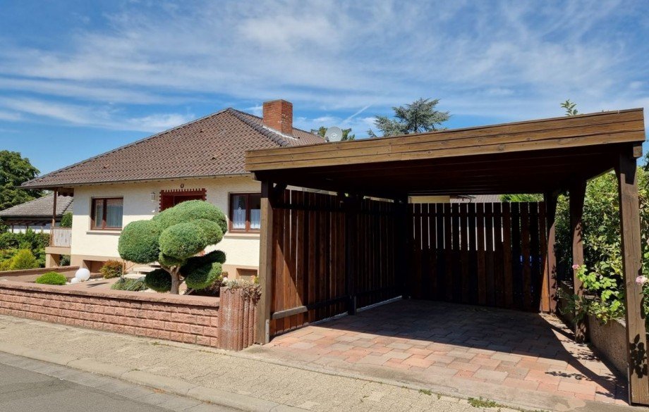 Stra�enseite Haus Albig