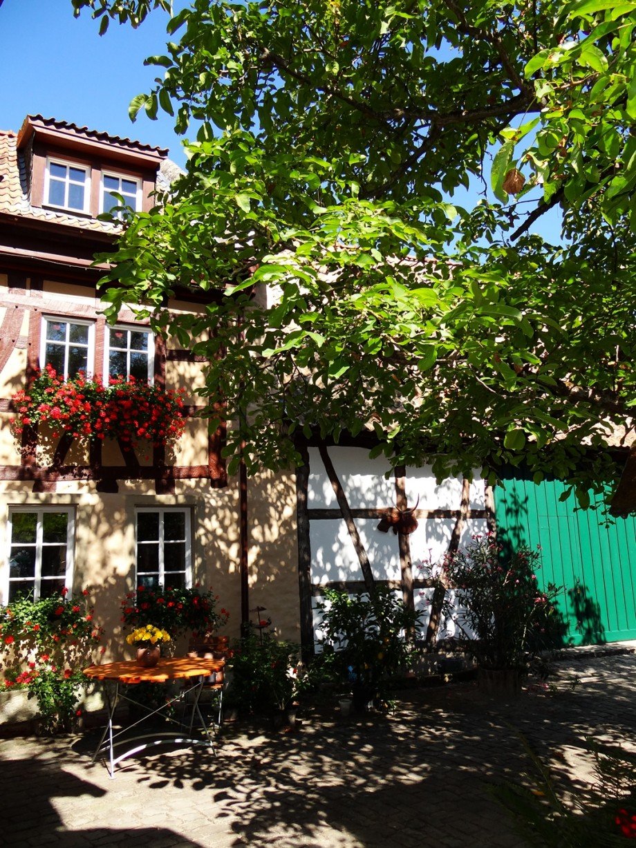 Wohnhaus - Hofseite Haus W�rrstadt-Rommersheim