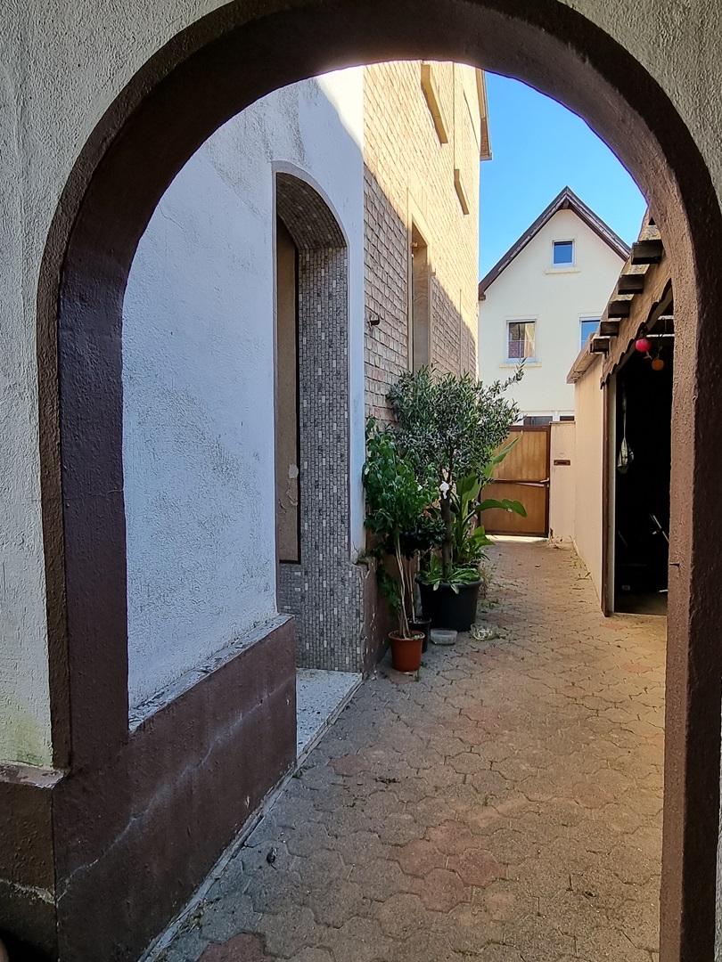 Innenhof Hofeingang Einfamilienhaus Alzey-Weinheim
