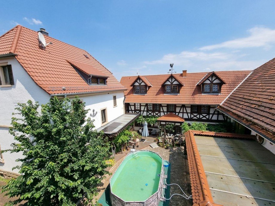 Innenhof Haus Erbes-B�desheim