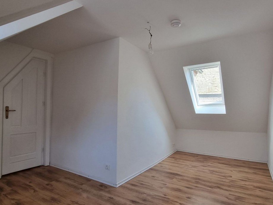 Zimmer II, DG Einfamilienhaus Alzey