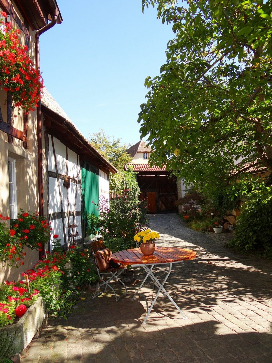Innenhof Haus W�rrstadt-Rommersheim