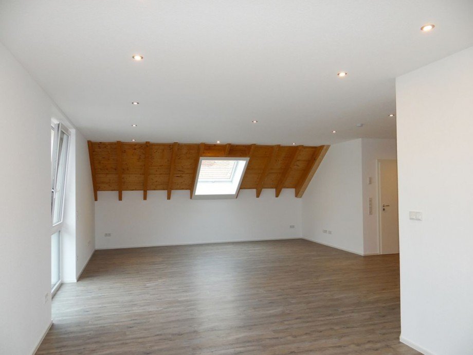 Wohn- und Esszimmer Dachgeschosswohnung Offenheim