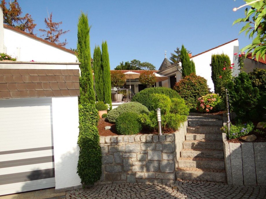 Hausau�enansicht Bungalow Mainz