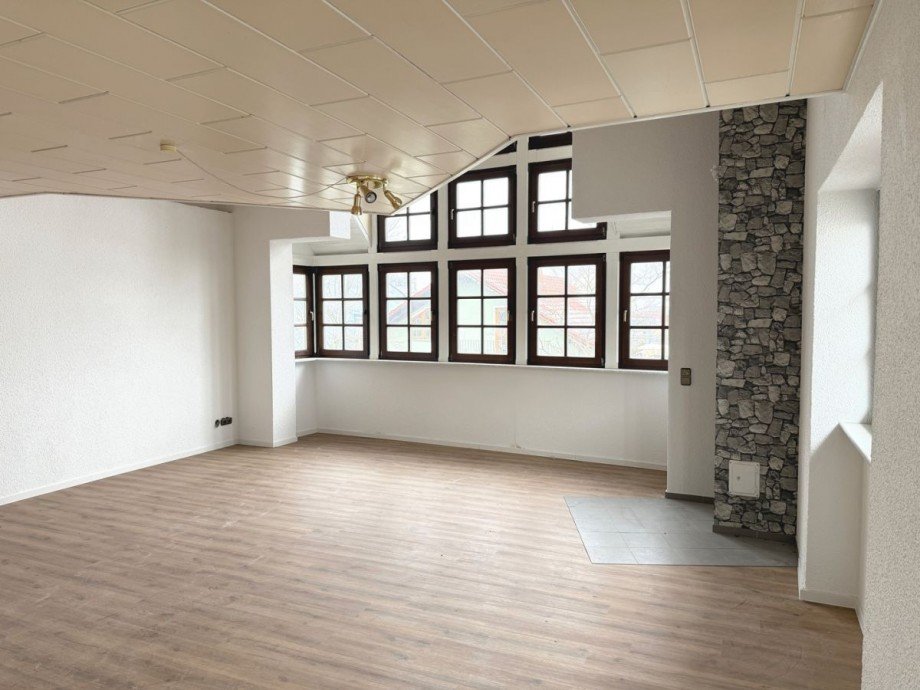 WHG Nr. 10, Wohnzimmer Maisonettewohnung Erbes-B�desheim