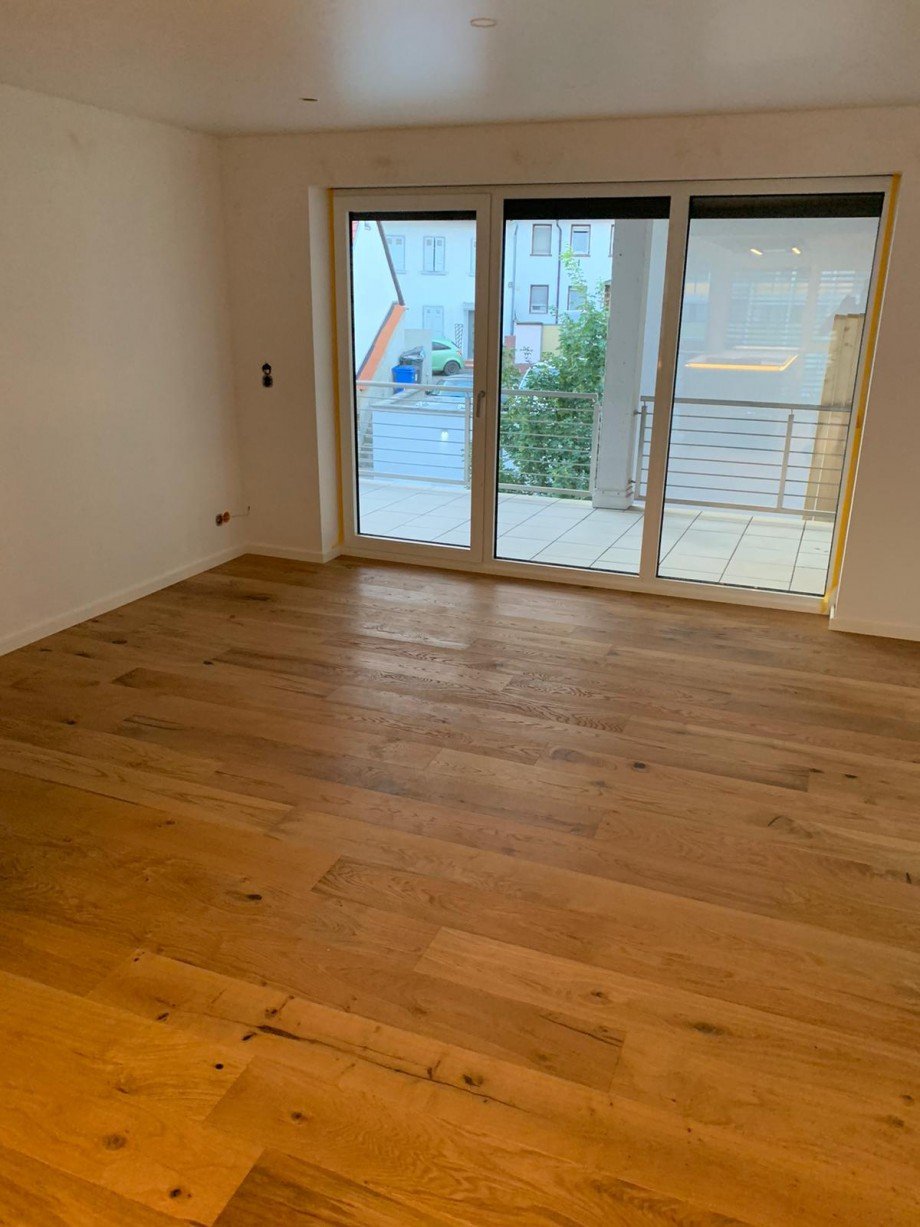 Wohnzimmer mit Balkon Etagenwohnung Alzey