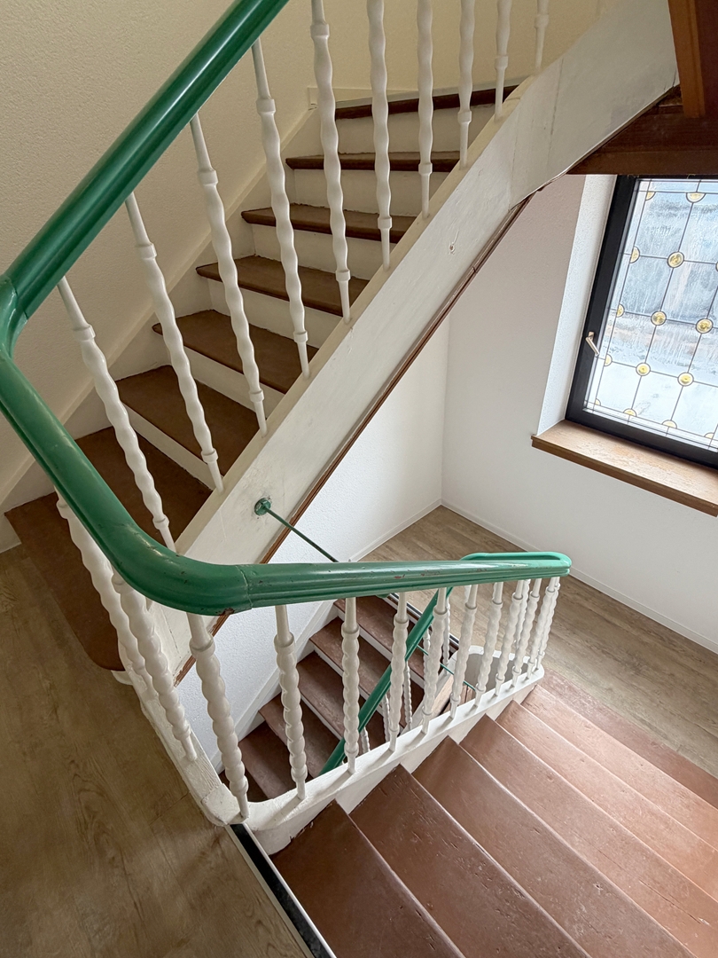 Treppenhaus Dachgeschosswohnung Erbes-B�desheim