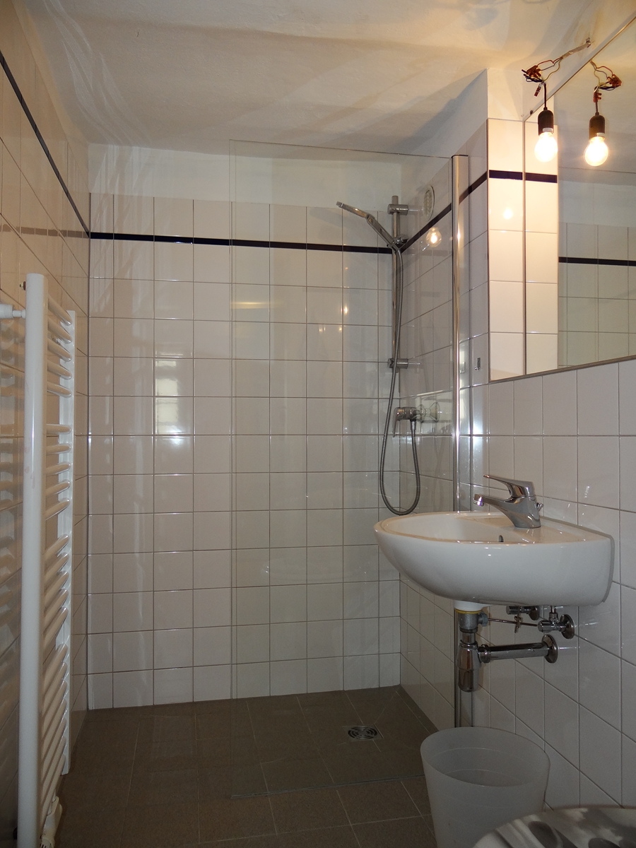 Duschbad Haus W�rrstadt-Rommersheim