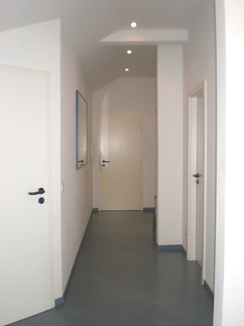 Flur Eingangsbereich Dachgeschosswohnung Ramstein