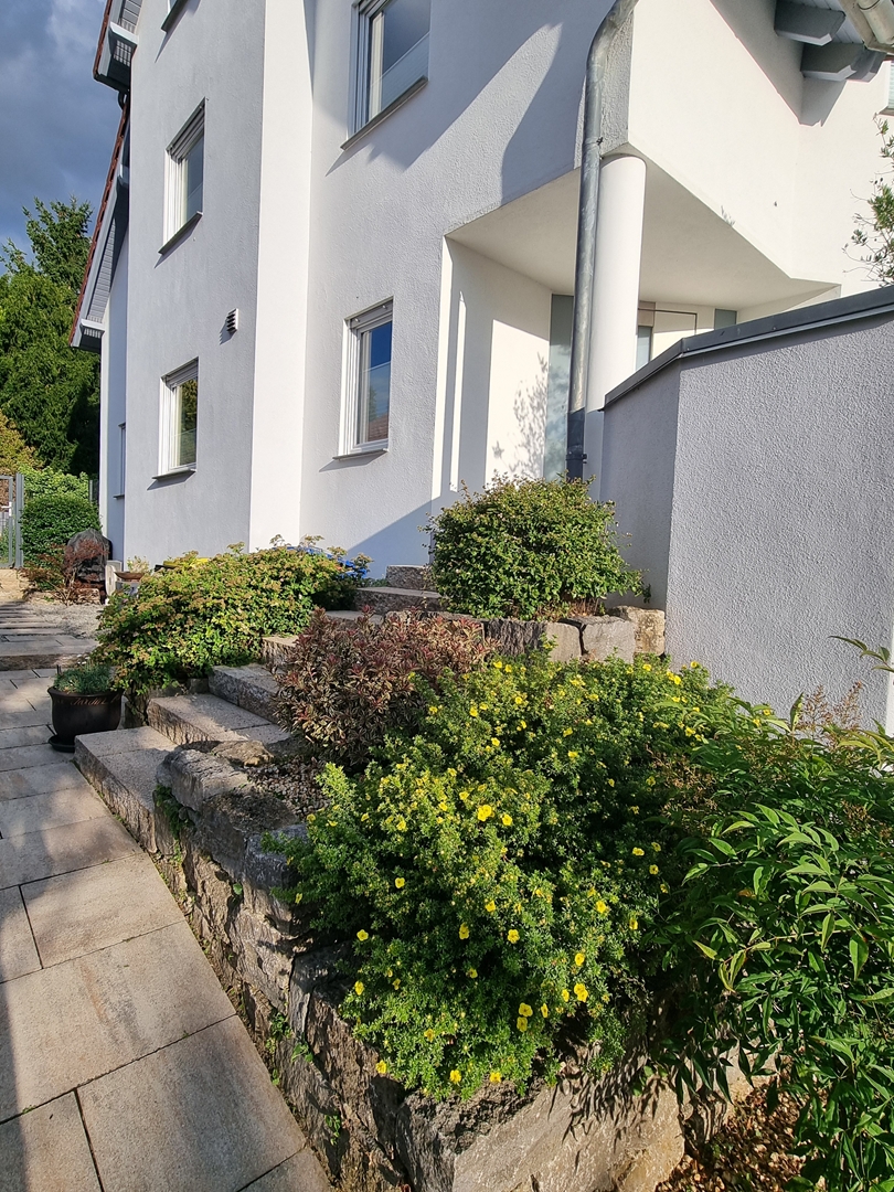Au�enbereich, Hausweg Doppelhaush�lfte Bechtheim