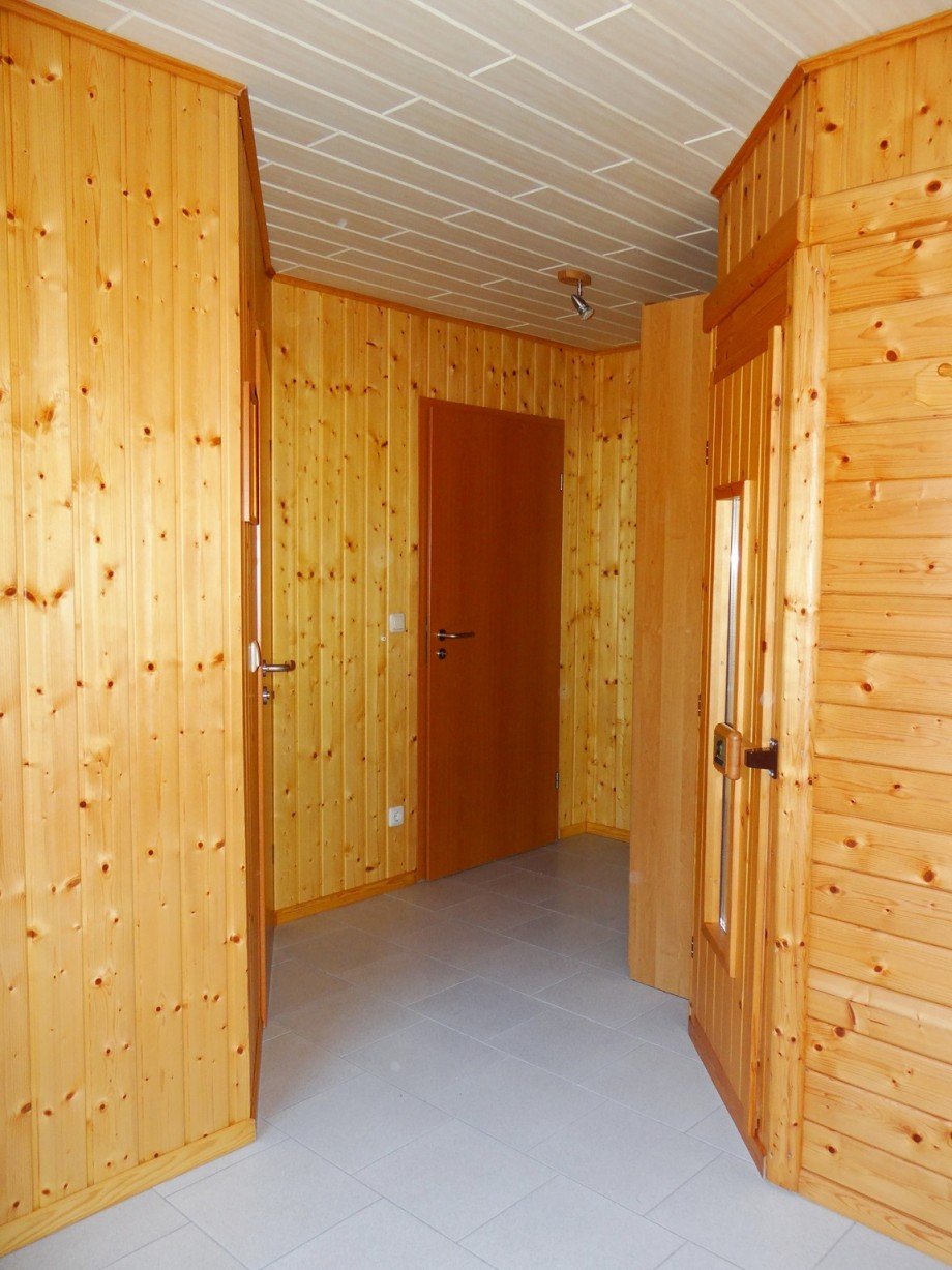 Sauna Wellnesbereich im UG Haus Flomborn
