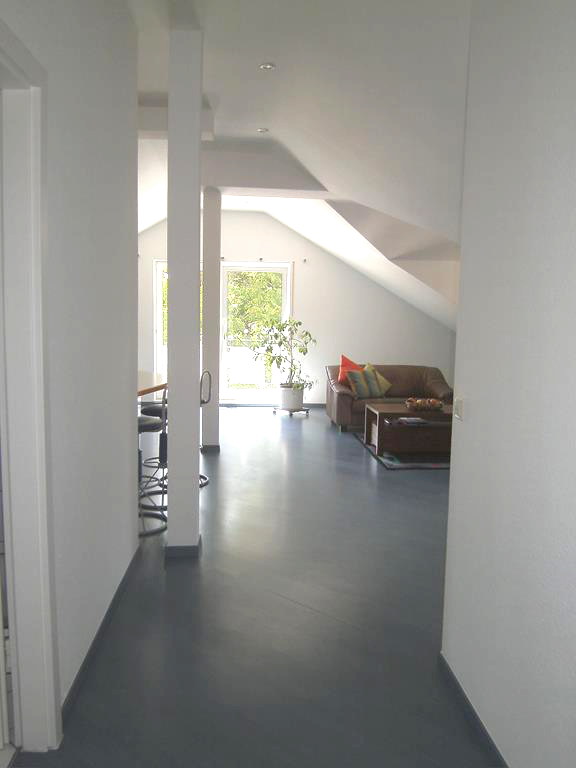 Flur Eingangsbereich Dachgeschosswohnung Ramstein