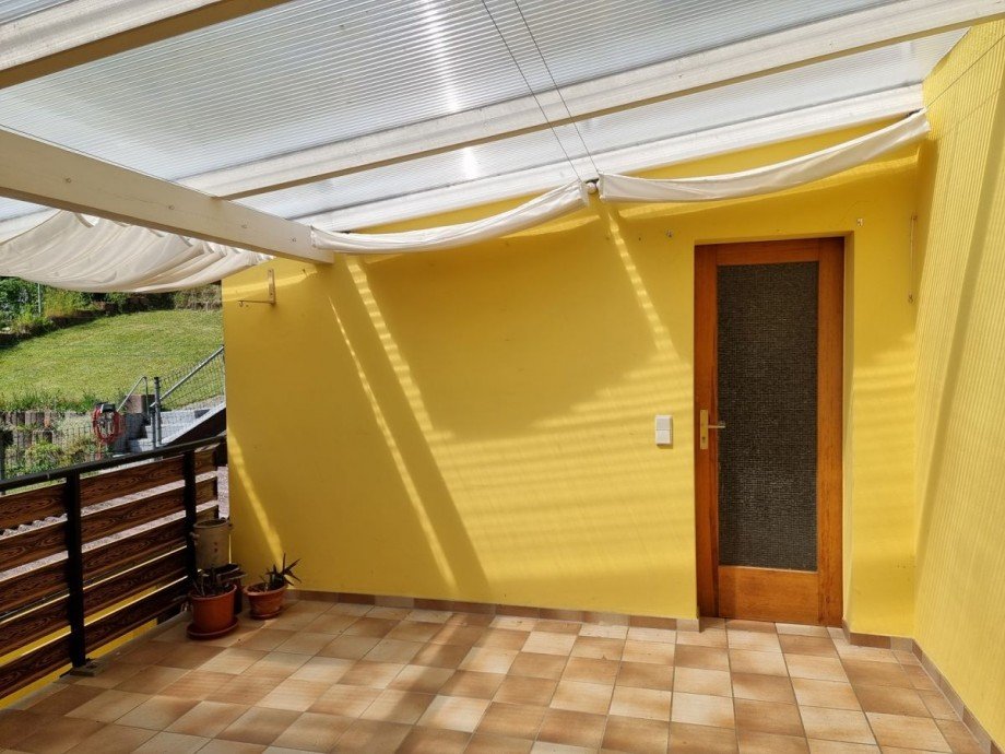 �berdachte Terrasse Einfamilienhaus Nieder-Wiesen