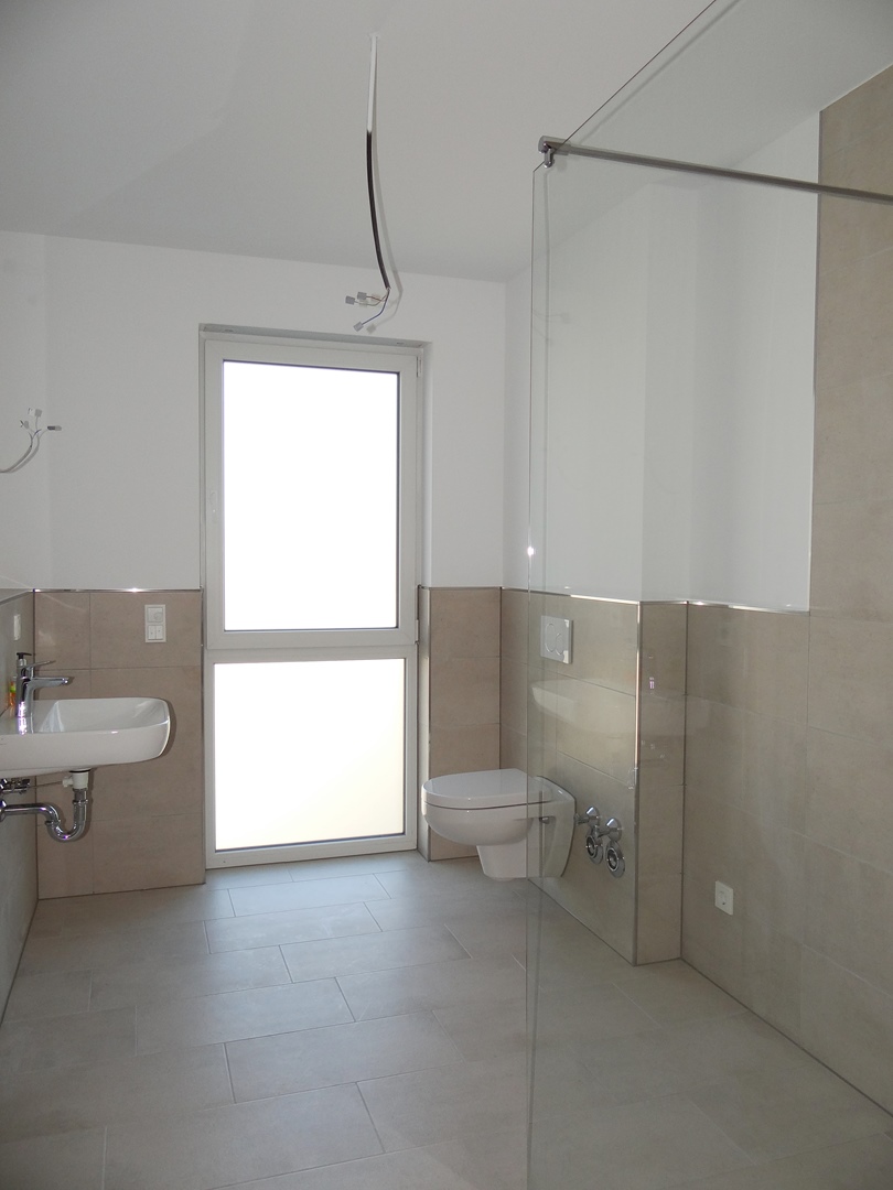 Tageslichtbad Wohnung W�rrstadt