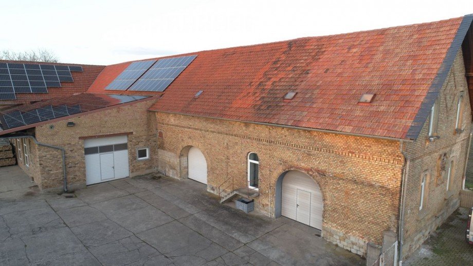 Au�en Hofansicht Lager Armsheim