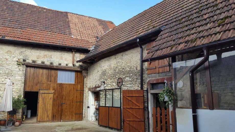 Hofansicht Einfamilienhaus Flomborn