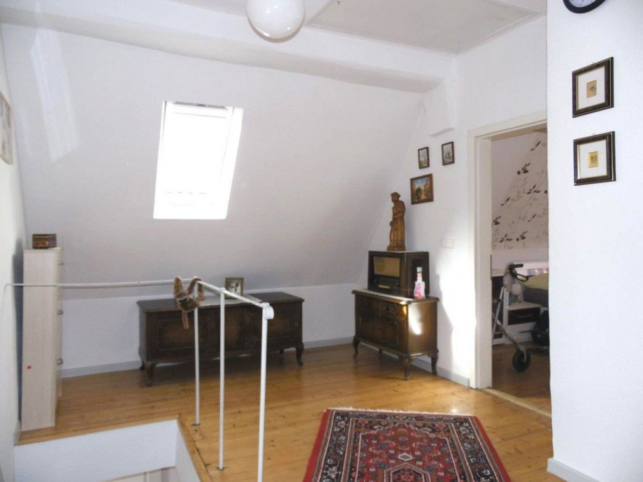 Flur Dachgeschoss Einfamilienhaus Flomborn