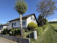 Hauptbild Zwischen Natur und Geborgenheit: Ein Feldrand-Juwel mit Charakter!