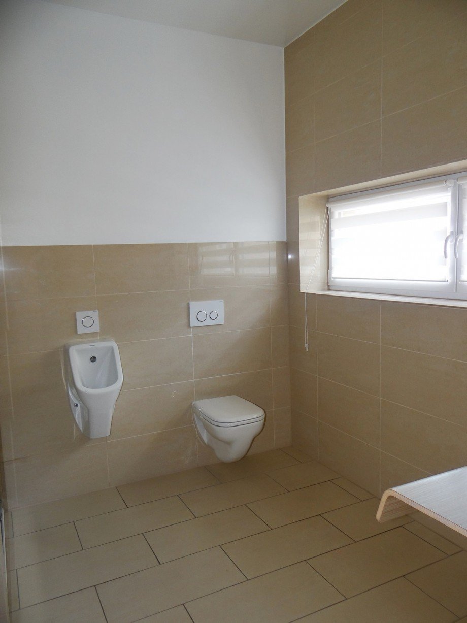 Tageslichtbad EG Zweifamilienhaus Alzey