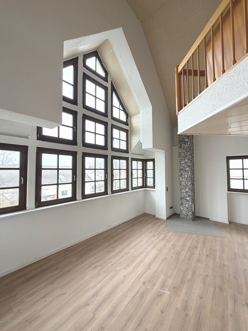 WHG Nr. 10, Wohnzimmer Maisonettewohnung Erbes-B�desheim