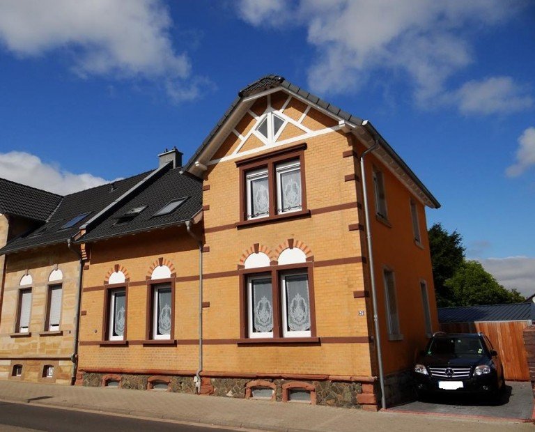 Haus Stra�enansicht Alzey Einfamilienhaus Einfach das Besondere � neuer Wohnkomfort in alten Steinen!