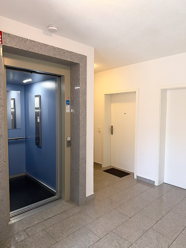 Hausflur Fahrstuhl Erdgeschosswohnung Alzey