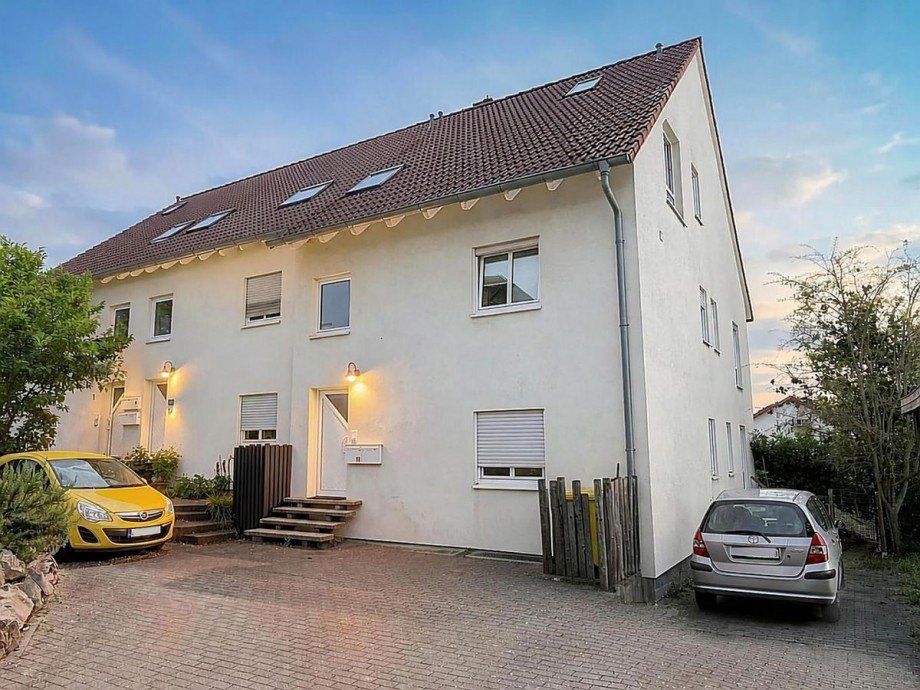 Hausansicht Innenhof Maisonettewohnung Alzey