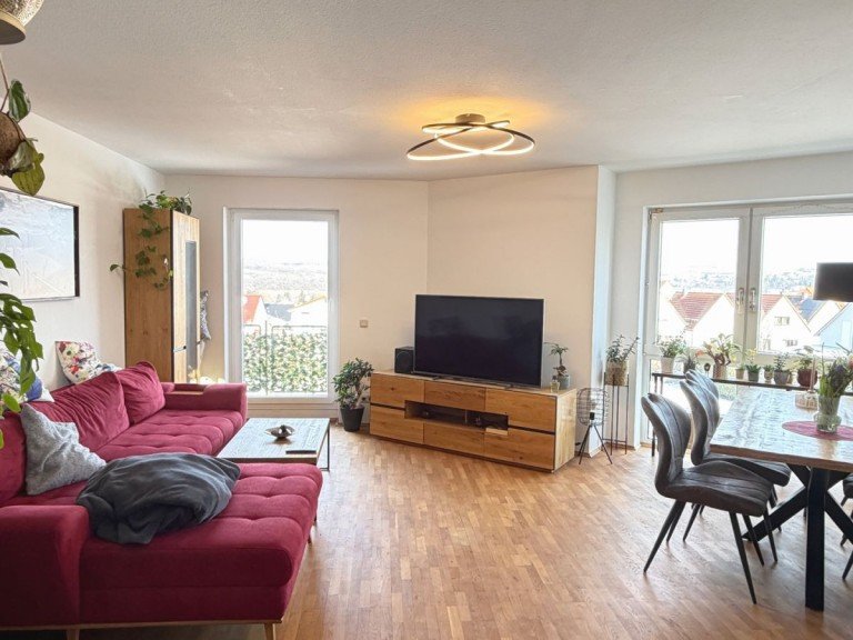 Wohn und Esszimmer Alzey Maisonettewohnung Von Sonne begleit - den ganzen Tag! 3,5-Zimmer-Maisonette-WHG, gehobene Ausstattung + 2 Balkone !