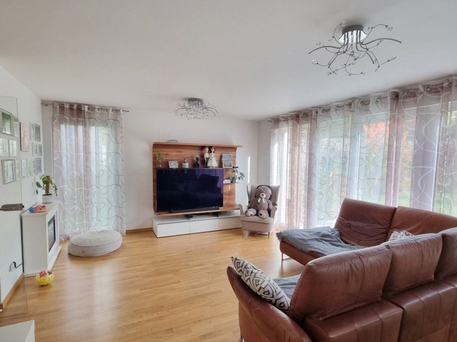 Wohn und Esszimmer Erdgeschosswohnung Wiesbaden-Biebrich