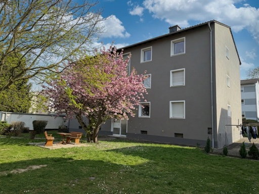 Haus-Stra�enseite Wohnung 