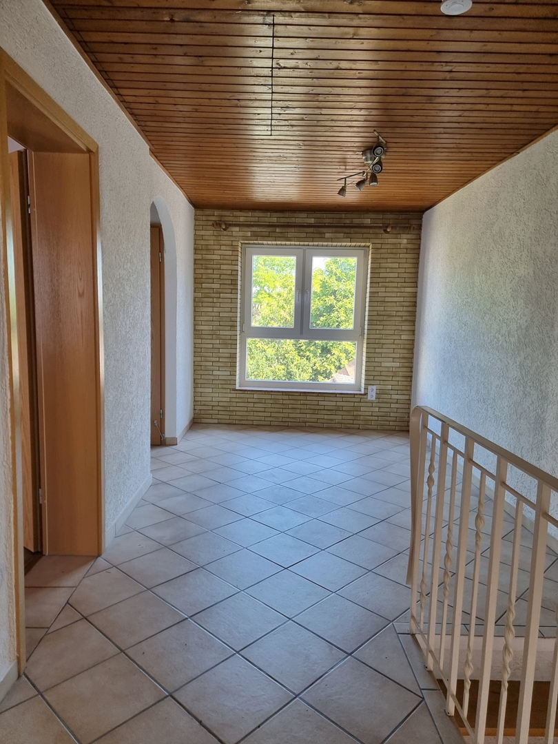 Flur, OG Haus Morschheim