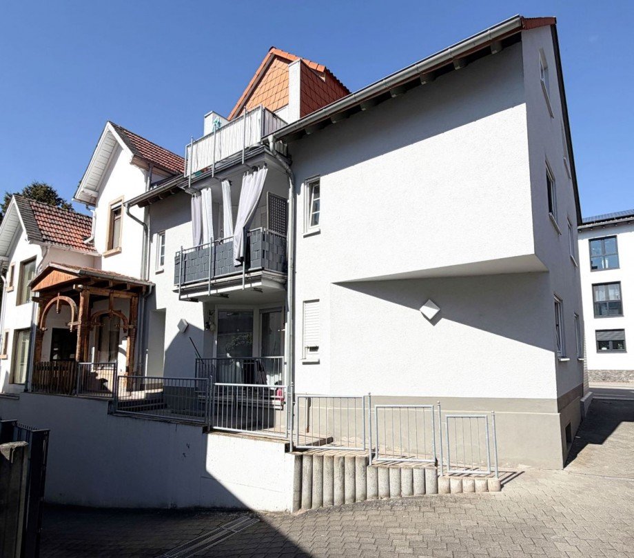 Haus-R�ckseite Erdgeschosswohnung 