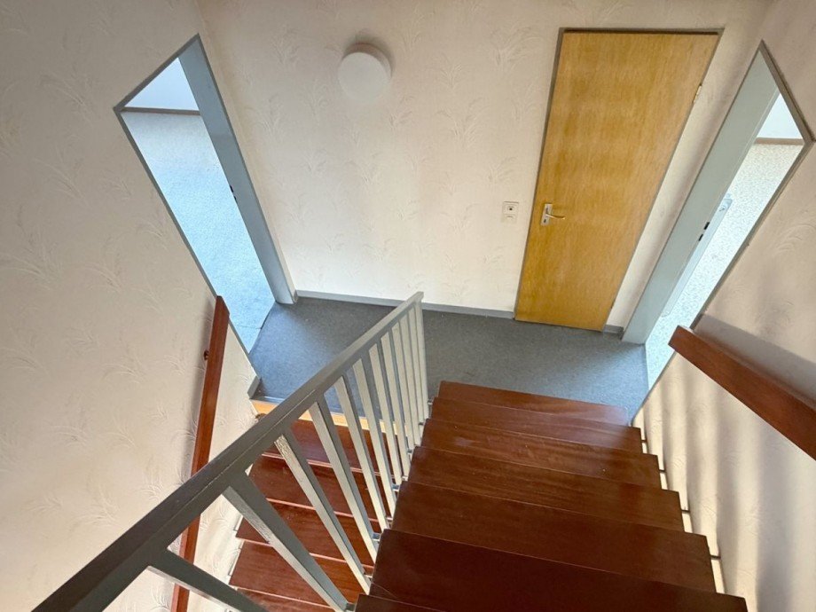 Treppenhaus Flur, DG Reihenmittelhaus Alzey