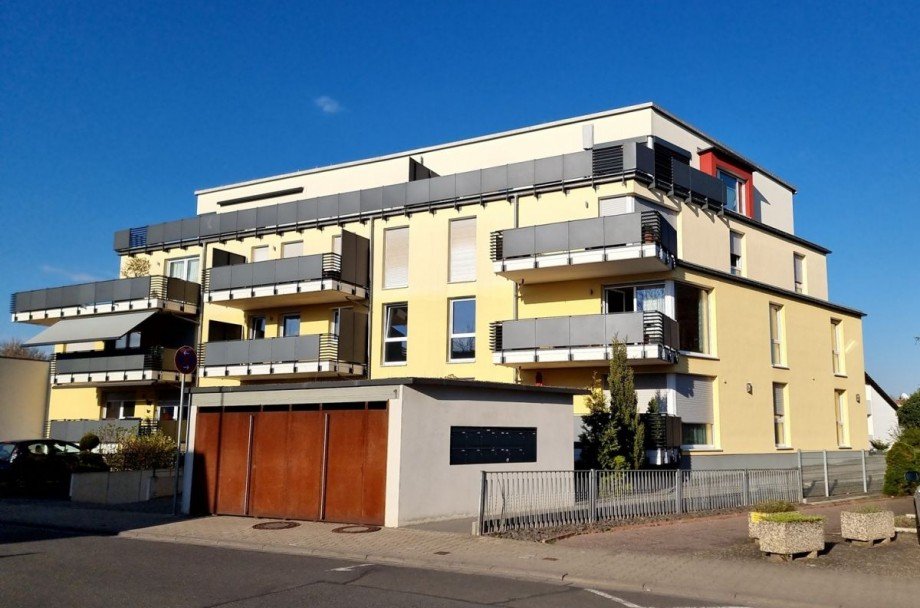 Hausansicht S�d Westseite Wohnung Alzey