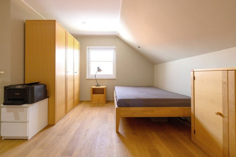 Schlafzimmer III mit Ankleide, DG Doppelhaush�lfte Bechtheim