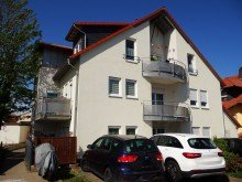 Au�enansicht Helle, praktisch geschnittene 3-Zimmer-Wohnung mit Balkon und 2 PKW- Au�enstellpl�tzen!