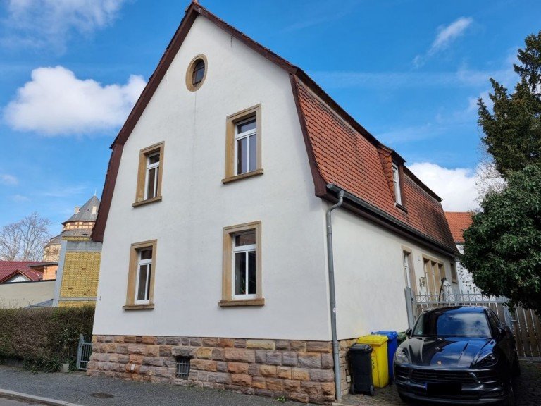 Haus Stra�enansicht Alzey Einfamilienhaus Wohnen mit Stil und Geschichte in Schlossn�he!