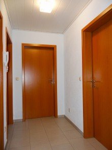 Flur im UG Nicht von der Stange! Viel Licht, viel Platz, viel Lebensqualit�t!